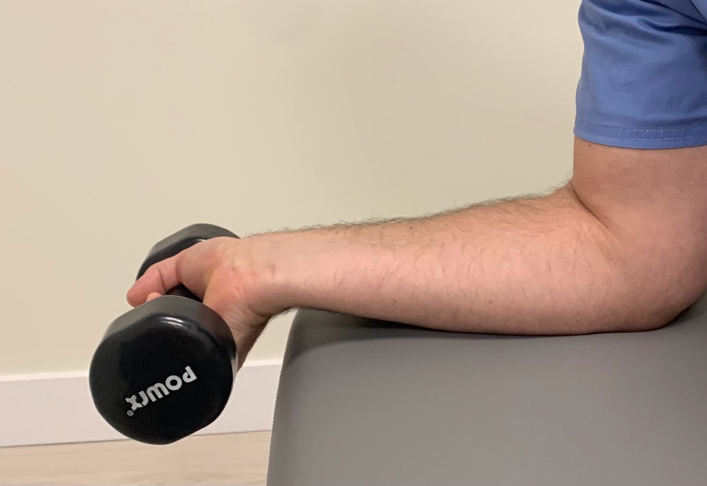 1-Flexion-con-mancuerna 1-Flexion-con-mancuerna