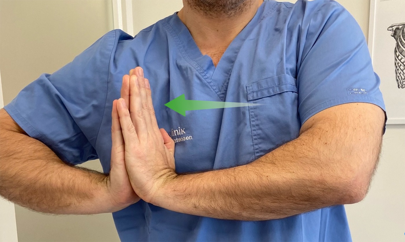 2-2-Estiramiento-bilateral-de-los-flexores-de-muñeca